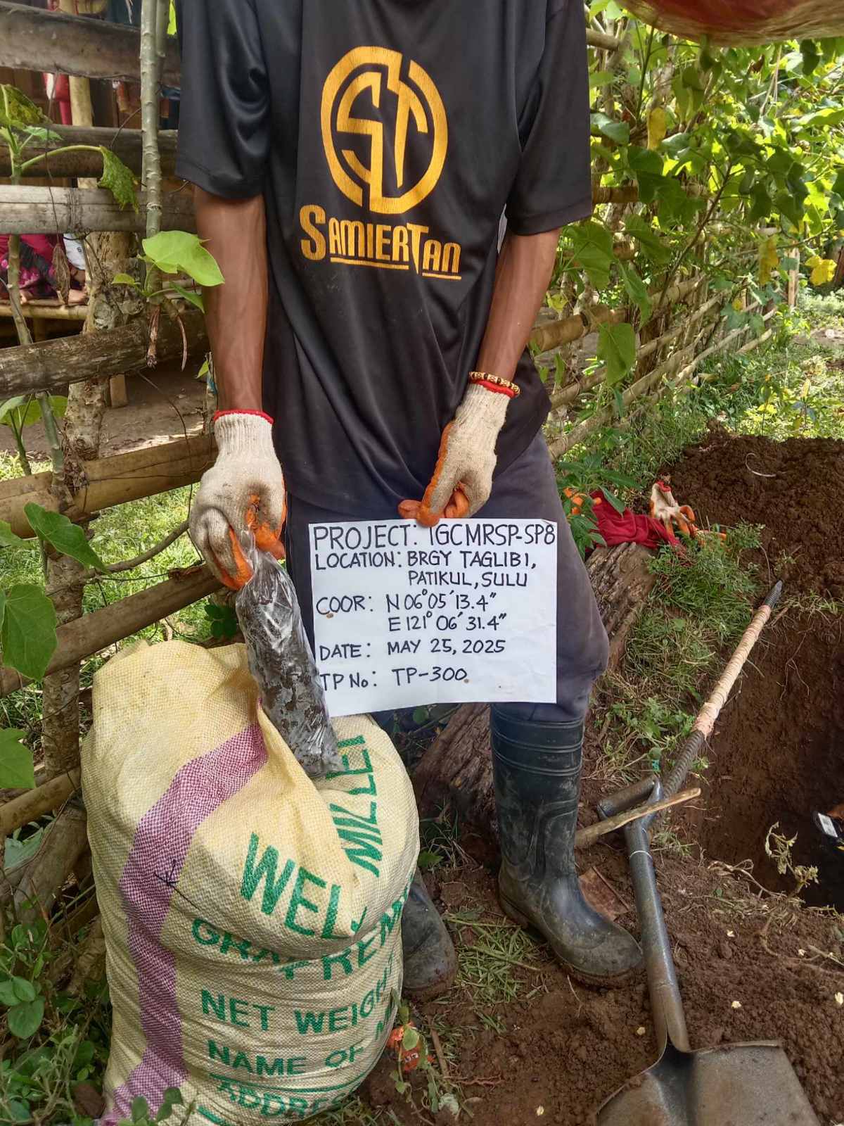 Environmental survey sample documentation with project marker