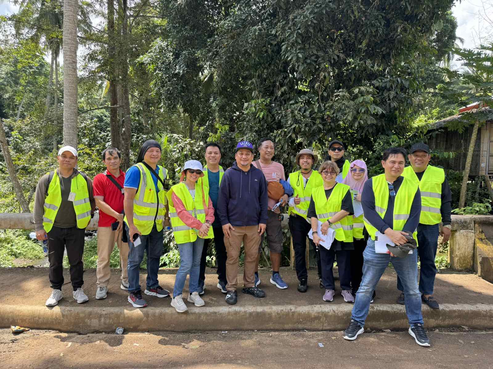 Socio-economic survey group photo during field coordination